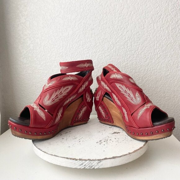 Lane Boots LEXINGTON Womens Red Wedges 11 Western Sandals Cowgirl Wooden Heels - Picture 7 of 11